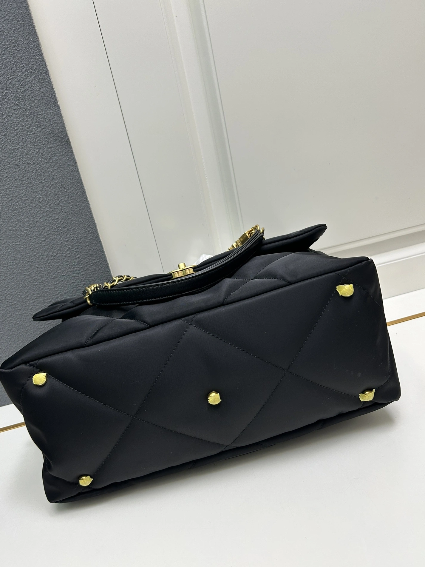 Chanel AAA Quality Shoulder Bags For Women Practical 7972