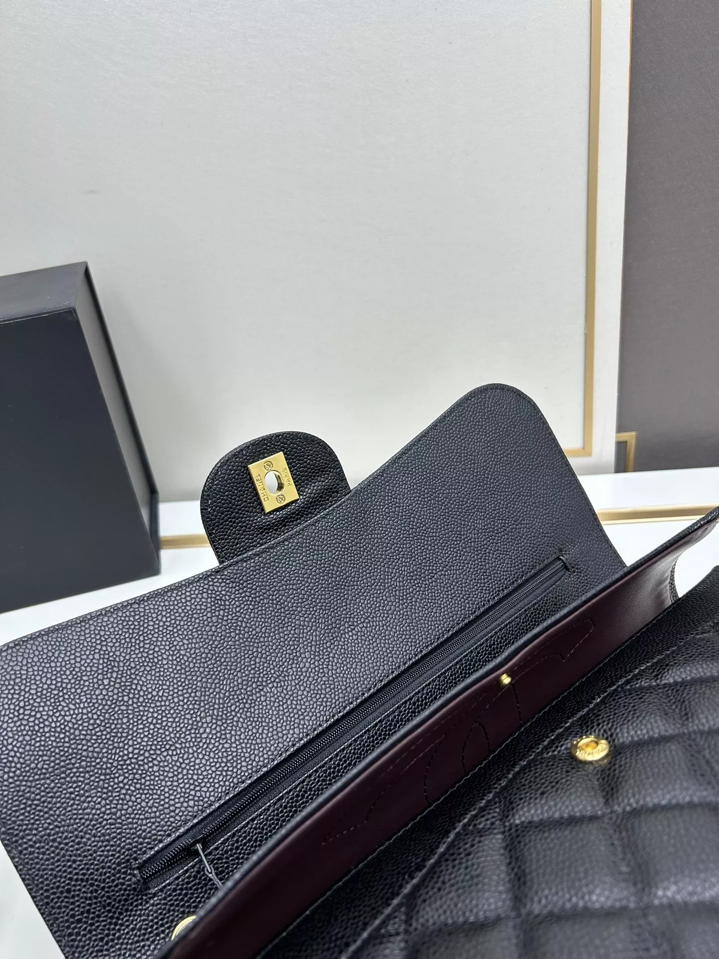 Chanel AAA Quality Shoulder Bags For Women Refined 2240