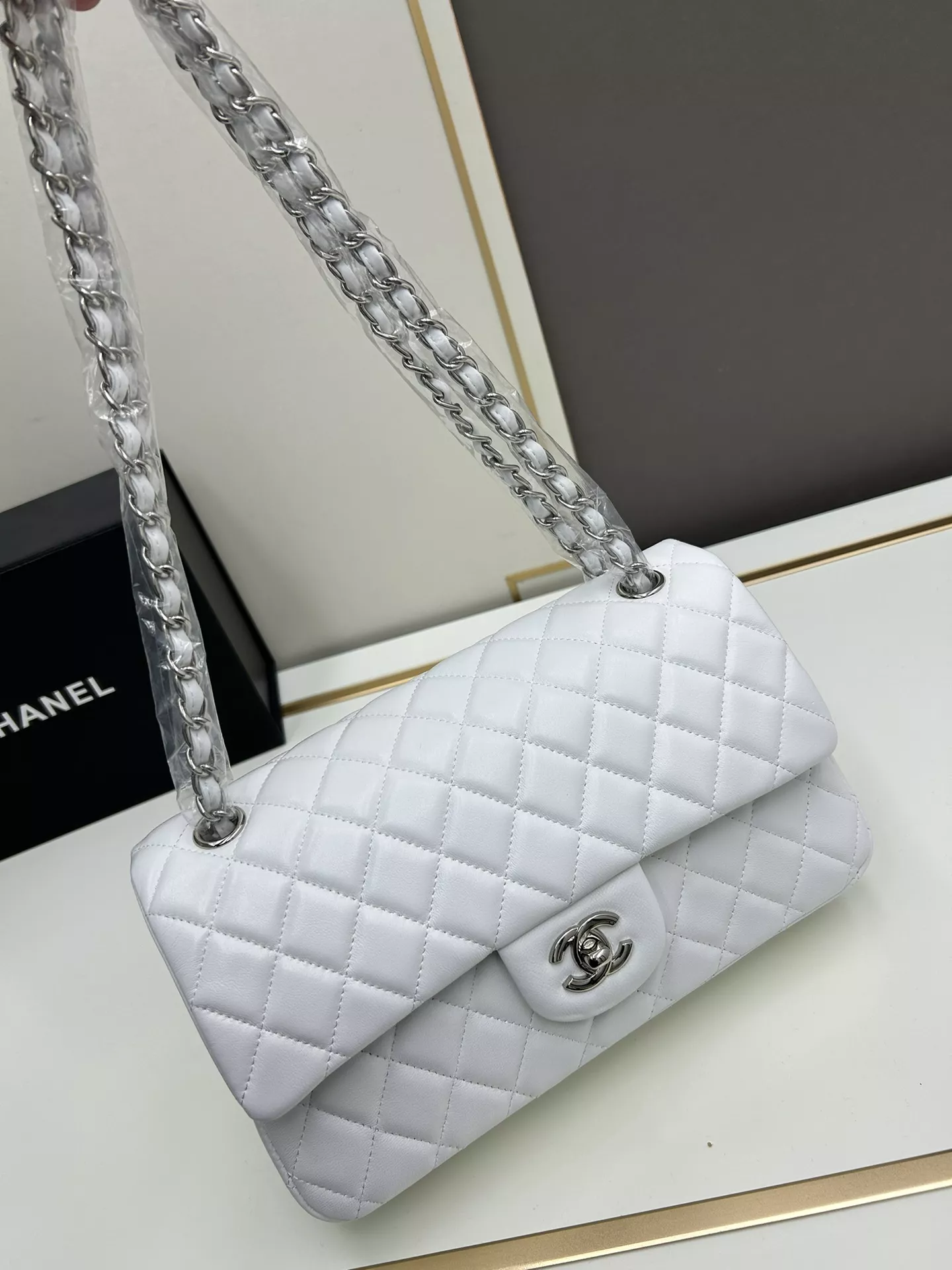 Chanel AAA Quality Shoulder Bags For Women Resilient 8767