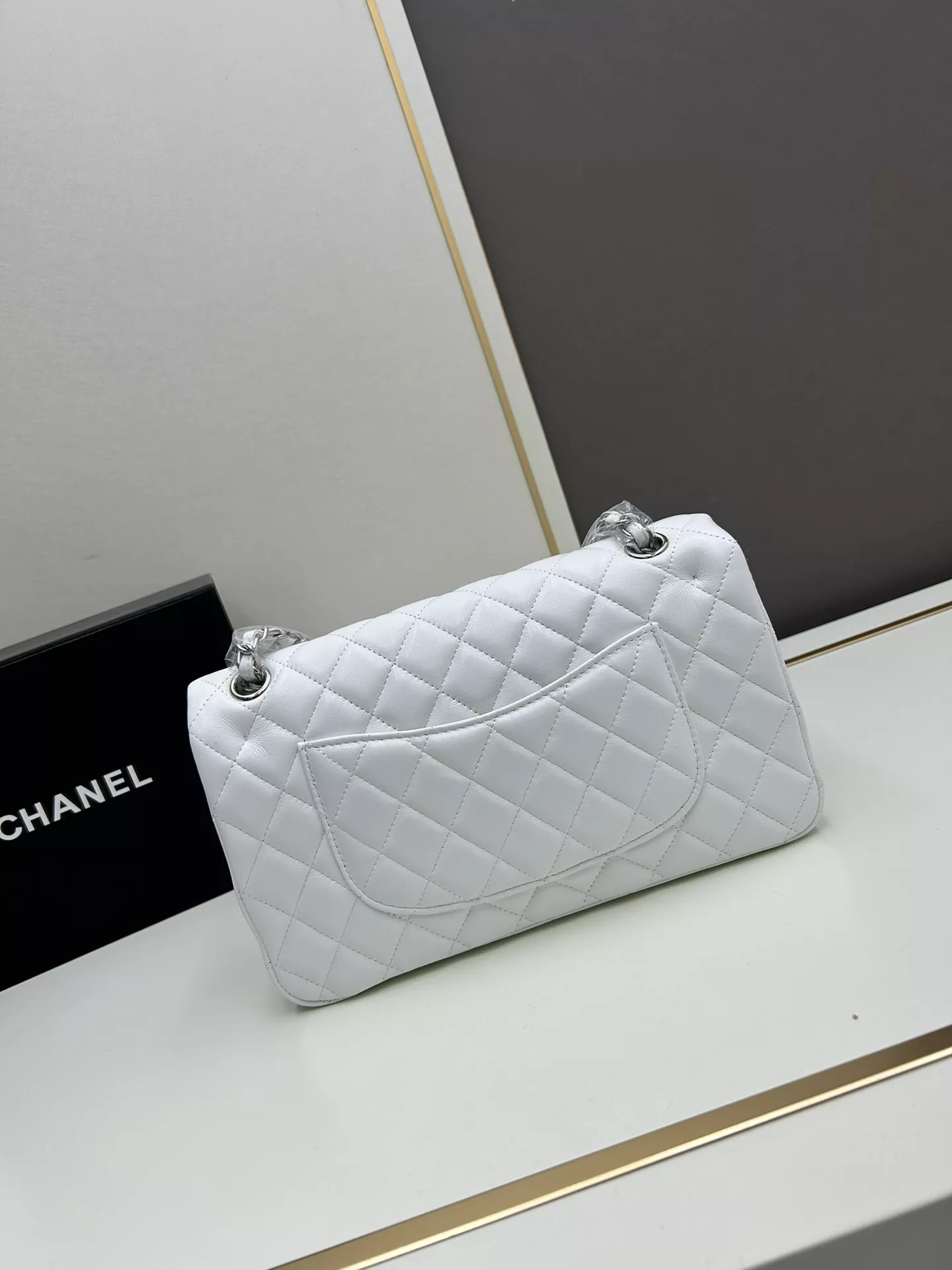 Chanel AAA Quality Shoulder Bags For Women Resilient 8767