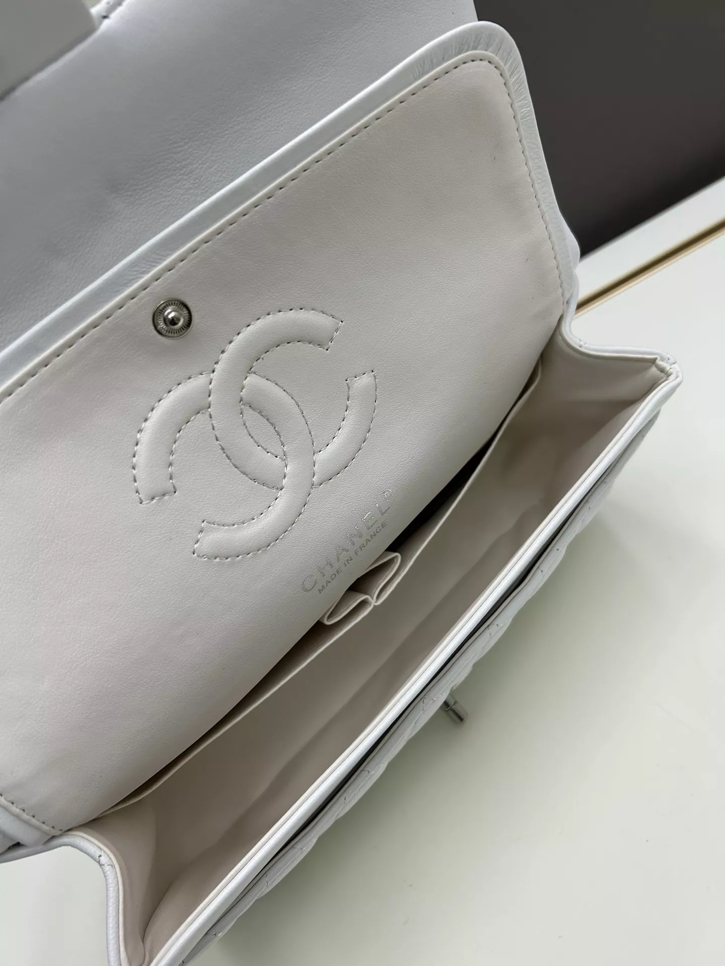 Chanel AAA Quality Shoulder Bags For Women Resilient 8767