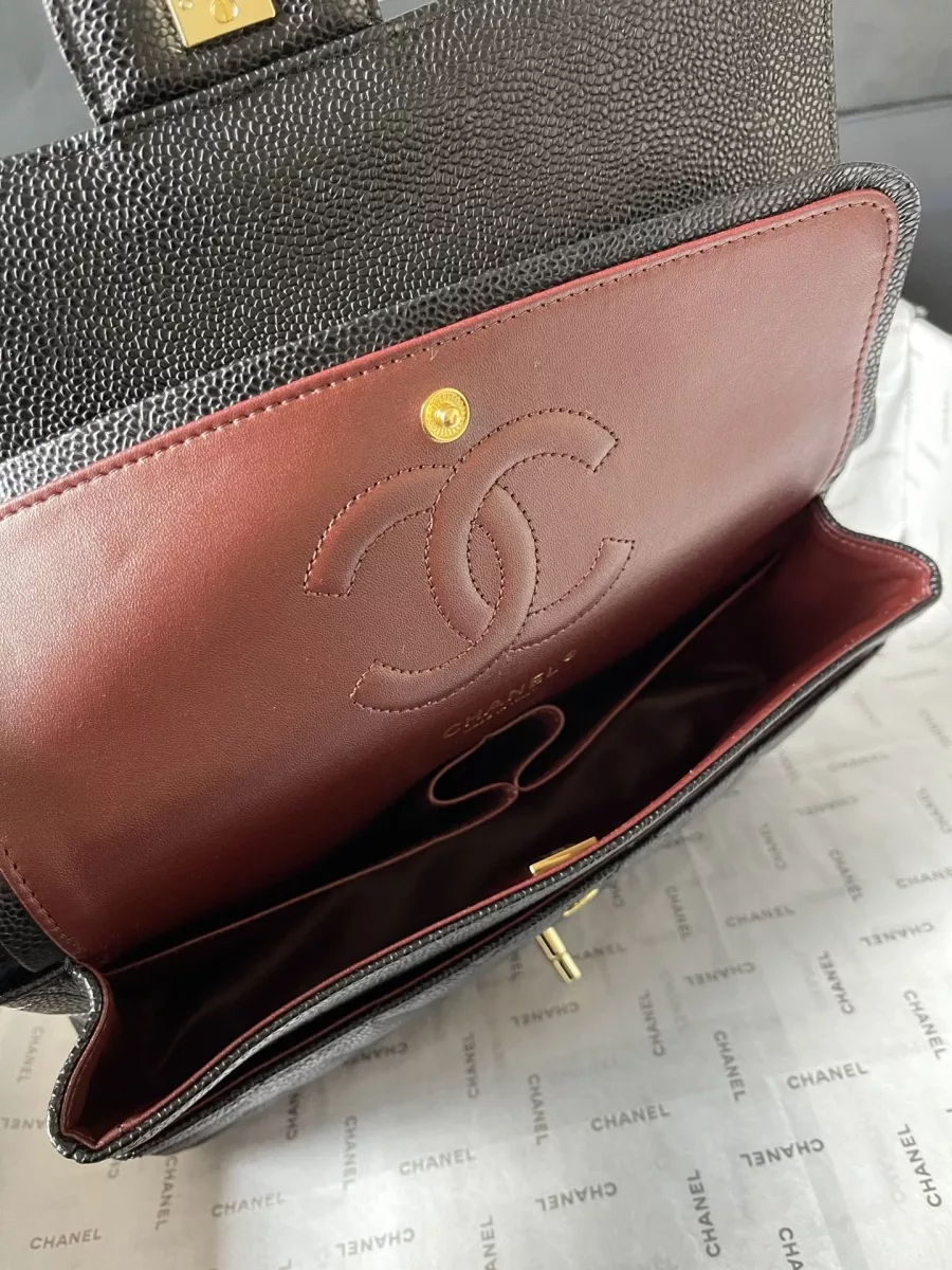 Chanel AAA Quality Shoulder Bags For Women Sleek 8496