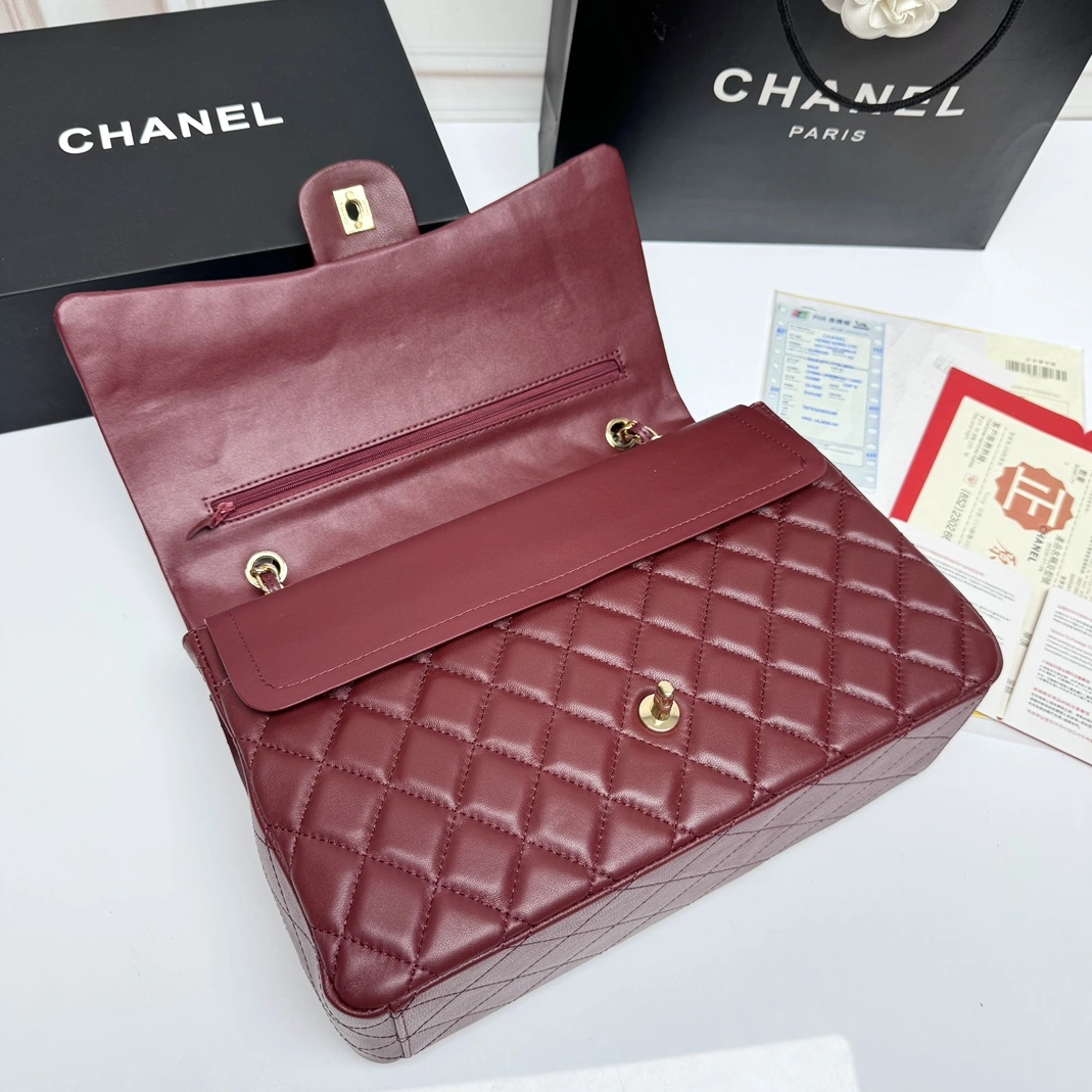Chanel AAA Quality Shoulder Bags For Women Sleek 9931