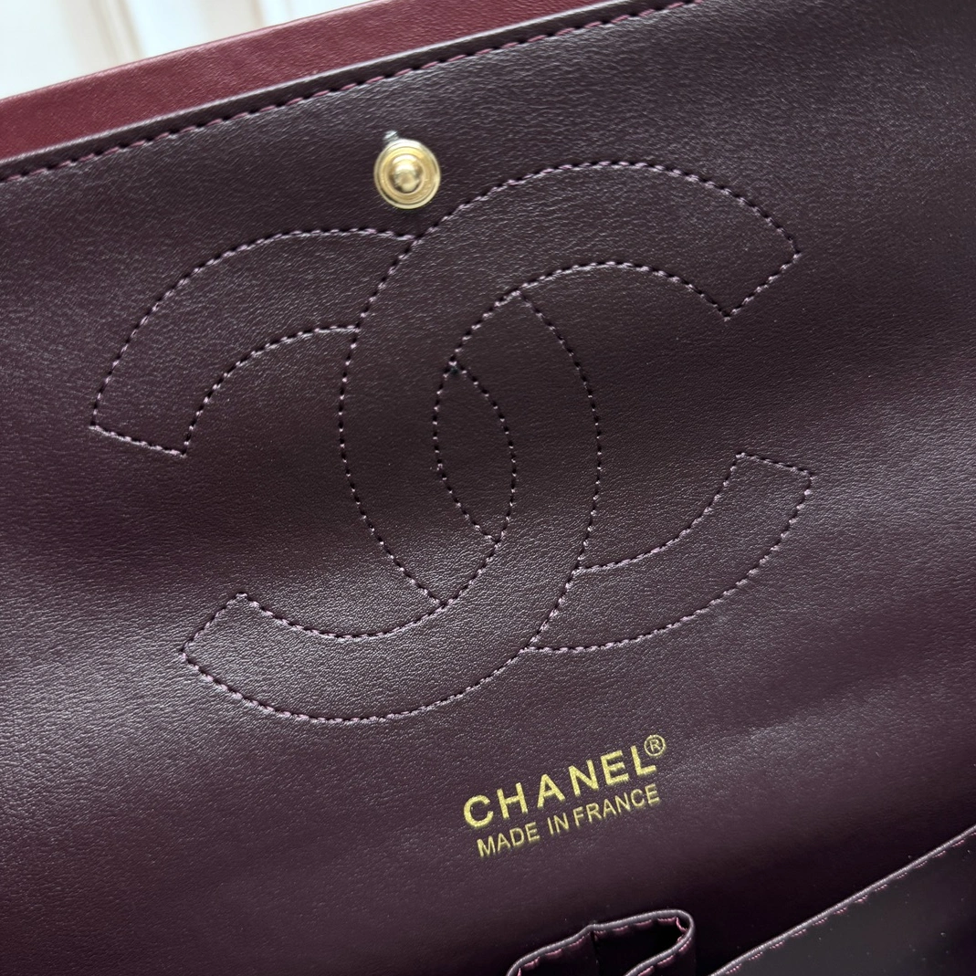 Chanel AAA Quality Shoulder Bags For Women Sleek 9931