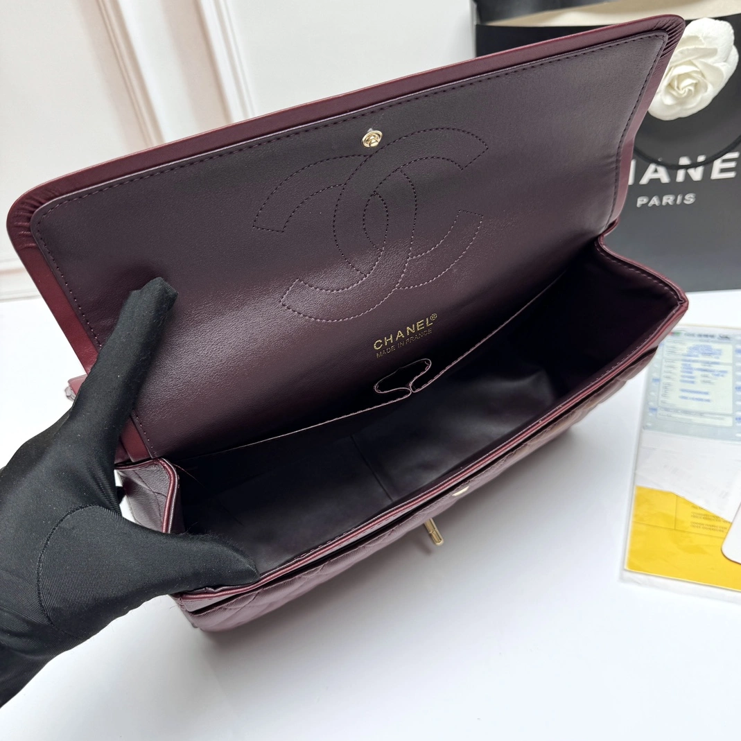 Chanel AAA Quality Shoulder Bags For Women Sleek 9931