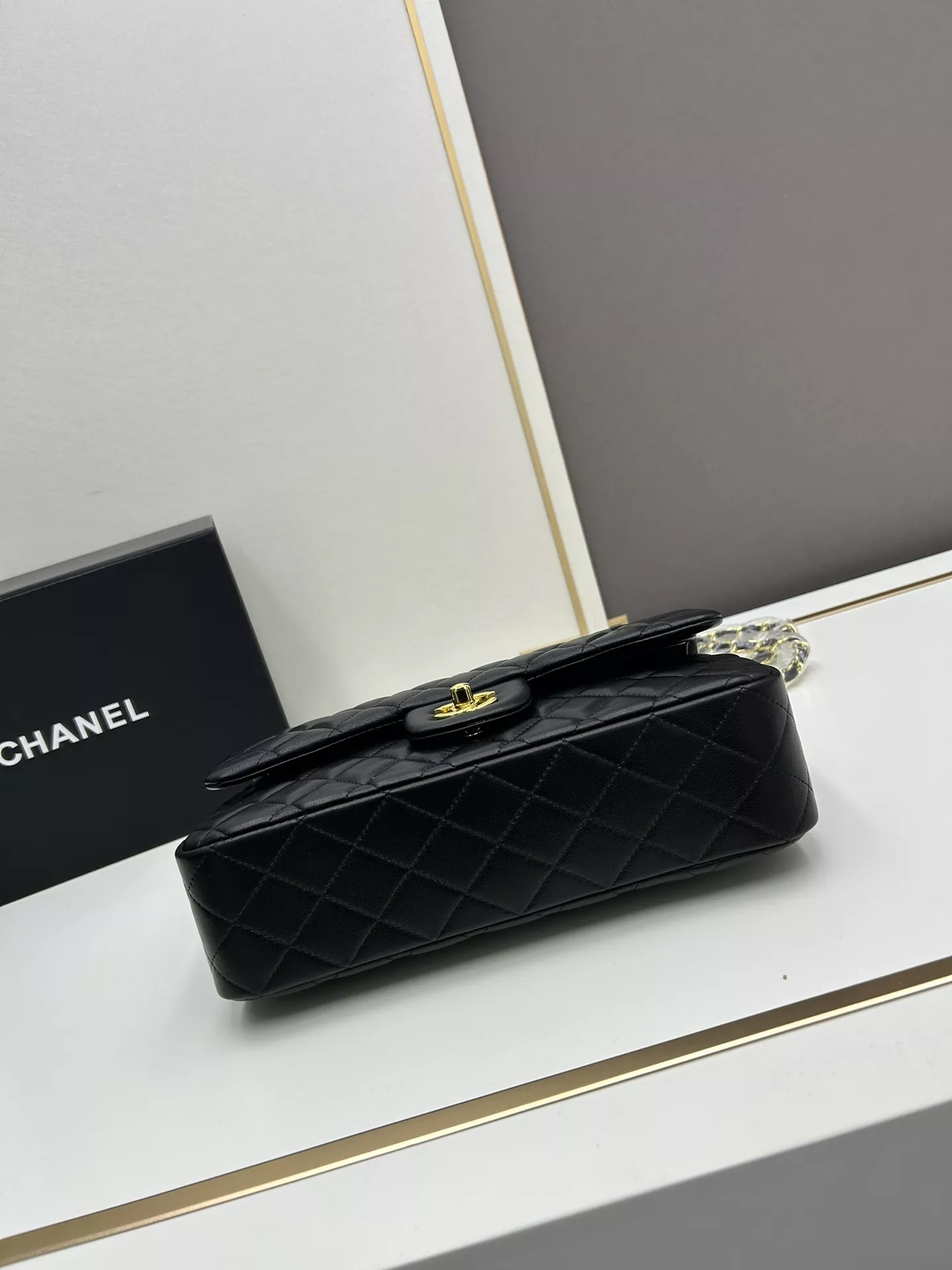 Chanel AAA Quality Shoulder Bags For Women Soft 559