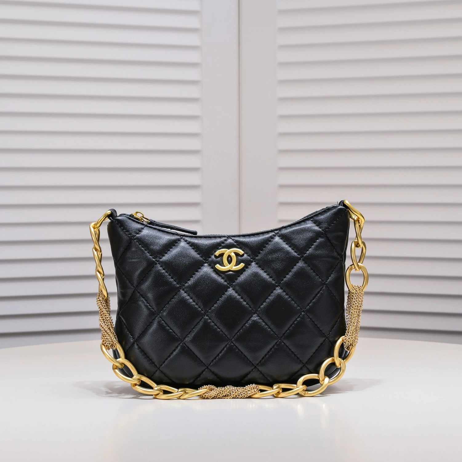 Chanel AAA Quality Shoulder Bags For Women Stylish 1819