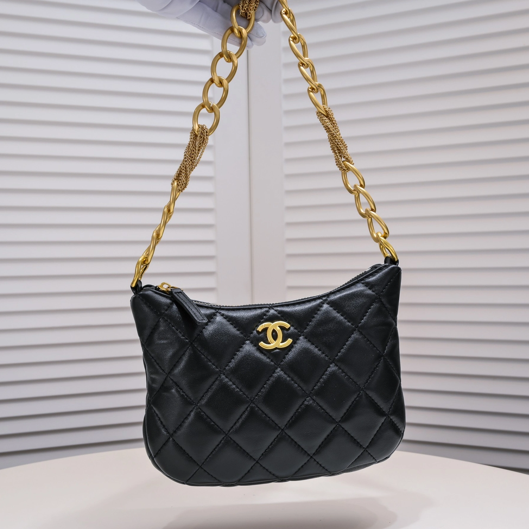 Chanel AAA Quality Shoulder Bags For Women Stylish 1819