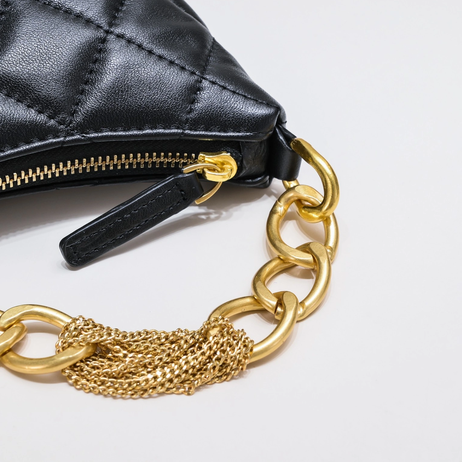 Chanel AAA Quality Shoulder Bags For Women Stylish 1819