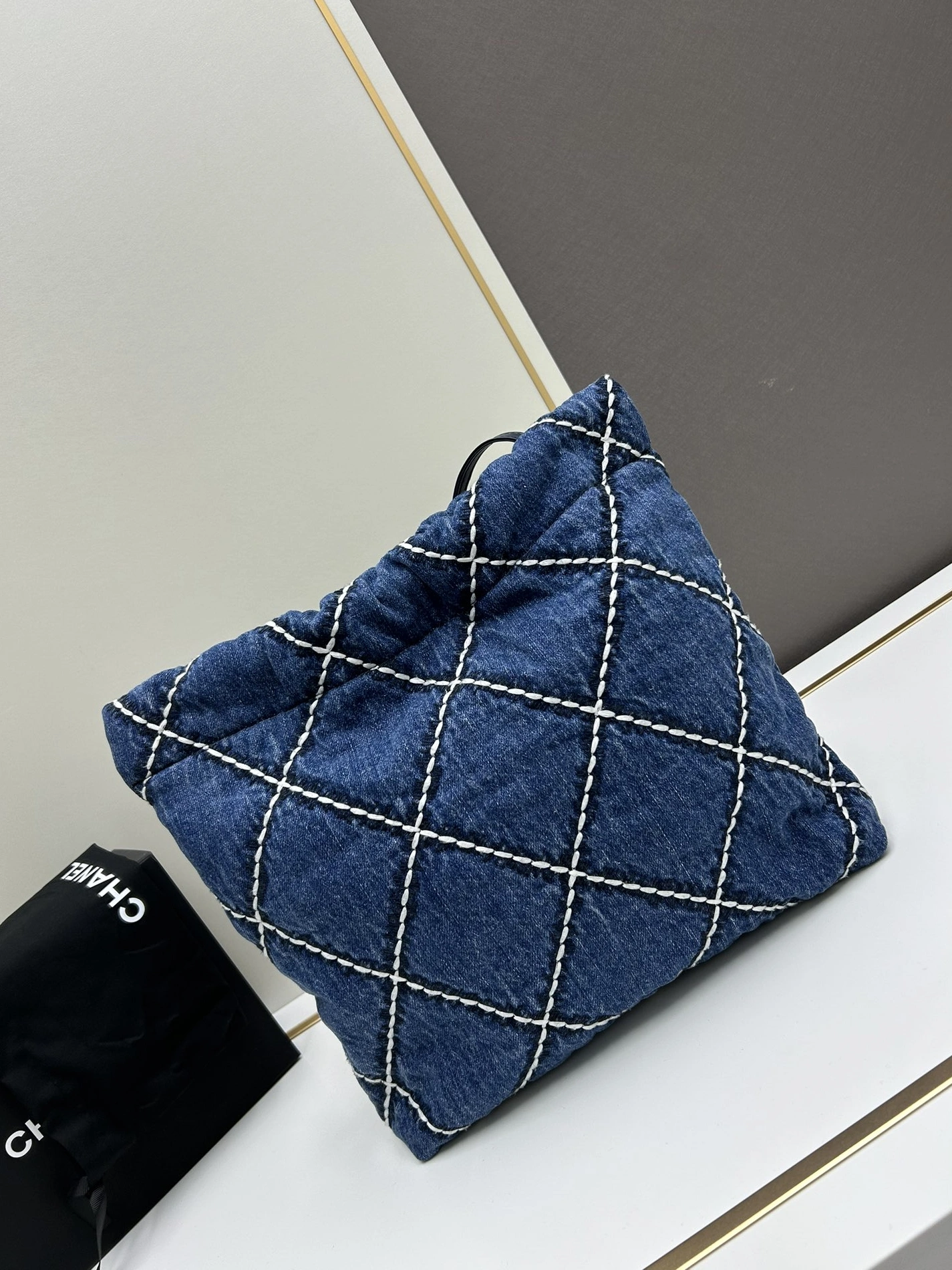 Chanel AAA Quality Shoulder Bags For Women Versatile 8132