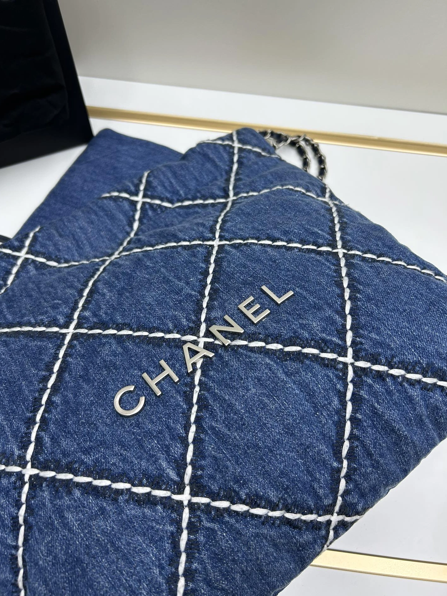 Chanel AAA Quality Shoulder Bags For Women Versatile 8132