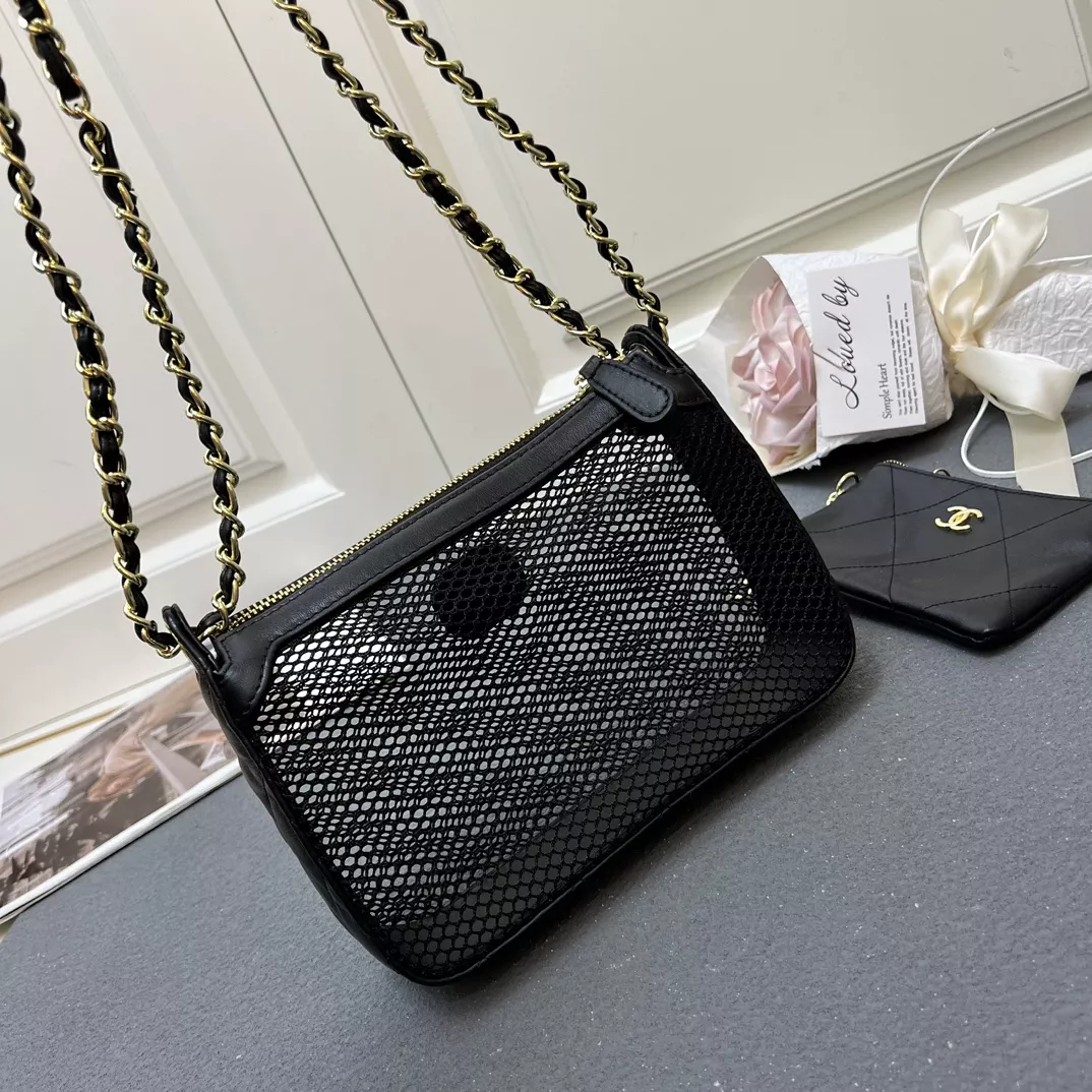 Chanel AAA Quality Shoulder Bags For Women Vibrant 5652