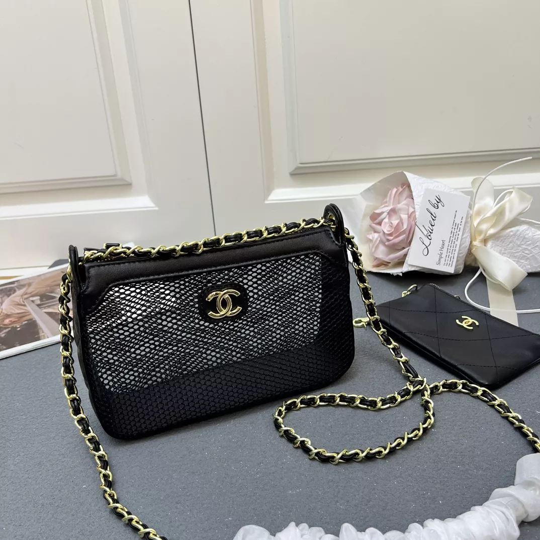 Chanel AAA Quality Shoulder Bags For Women Vibrant 5652