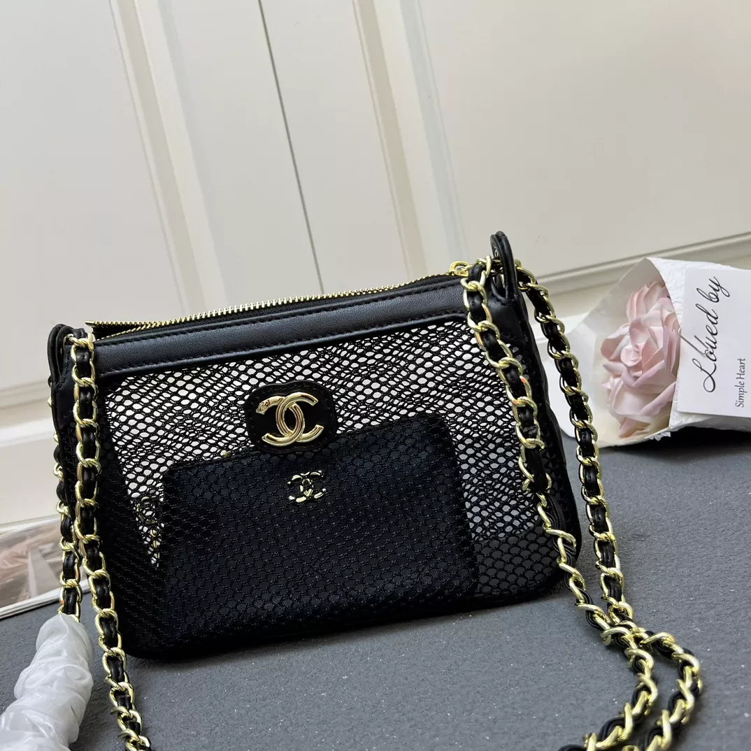 Chanel AAA Quality Shoulder Bags For Women Vibrant 5652