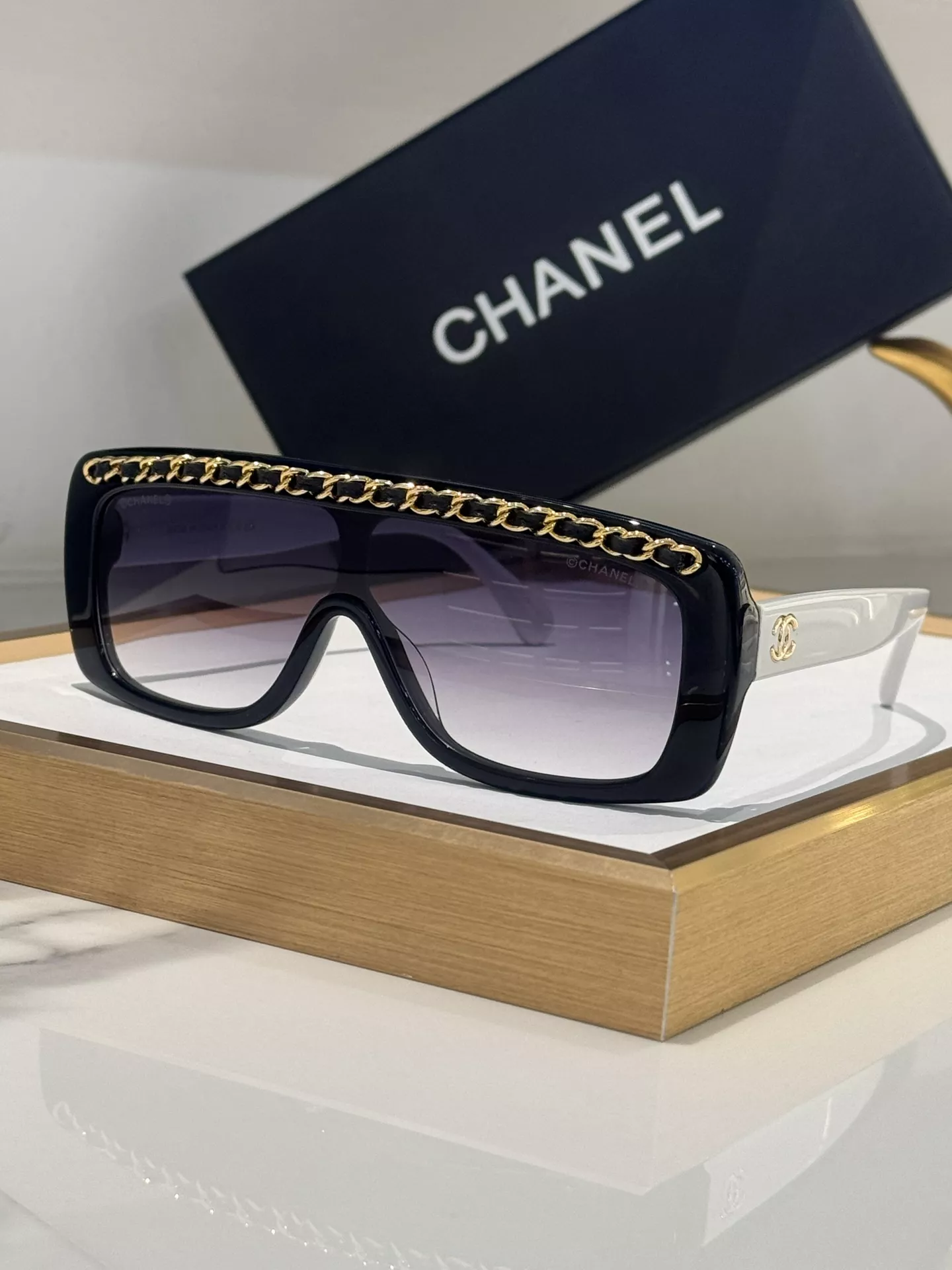 Chanel AAA Quality Sunglasses Affordable 1516