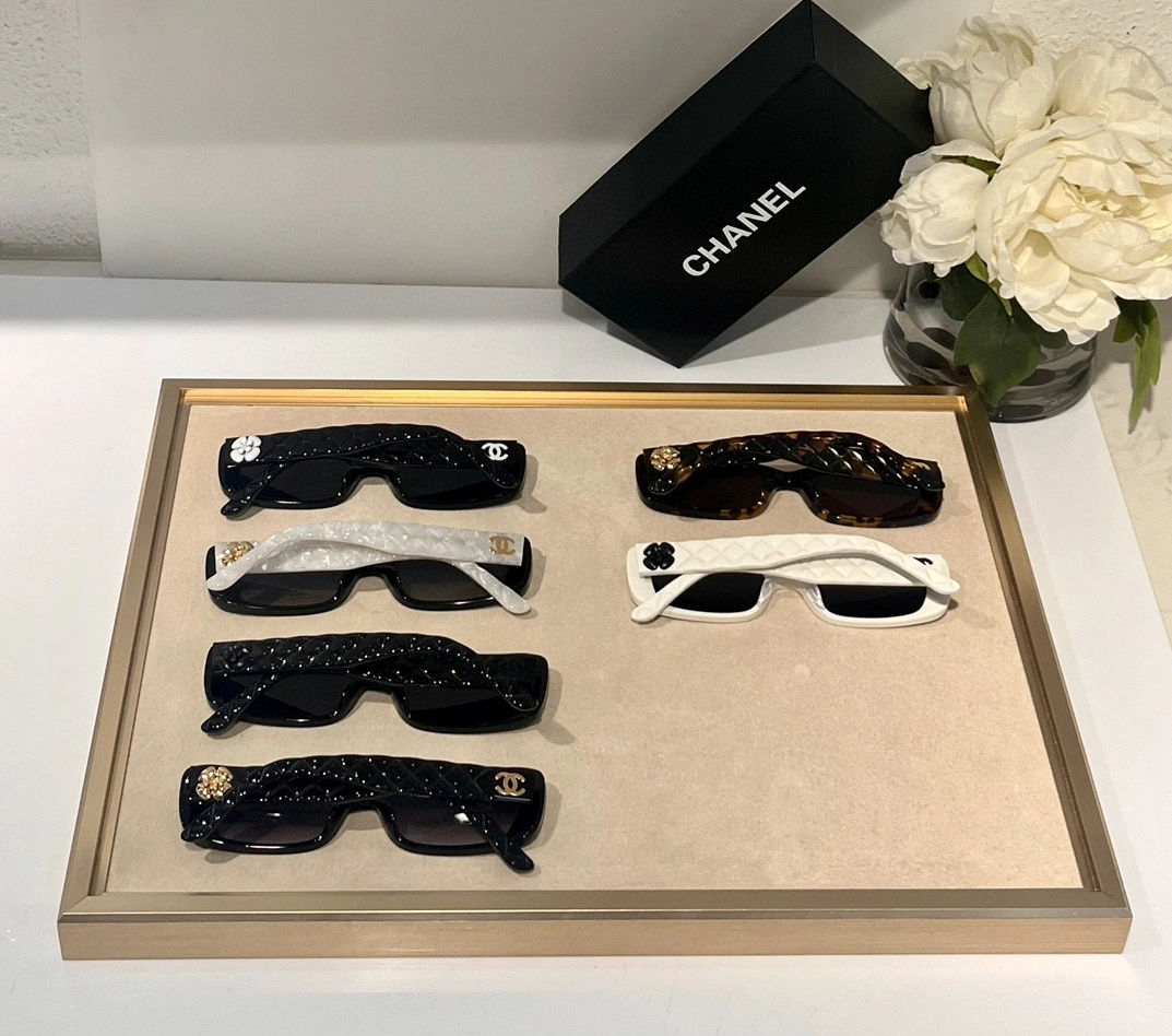 Chanel AAA Quality Sunglasses Bold 4496