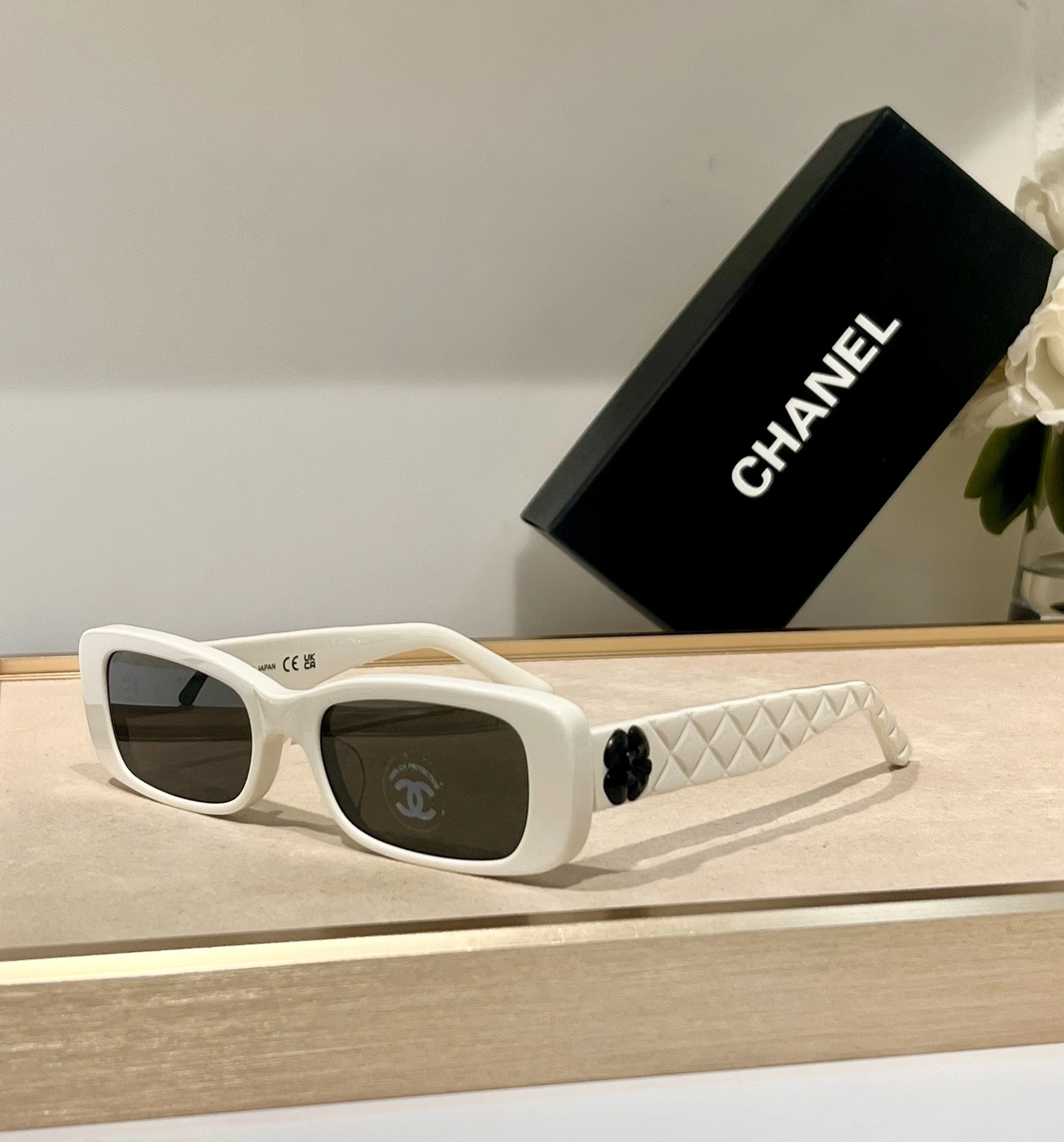 Chanel AAA Quality Sunglasses Breathable 1580