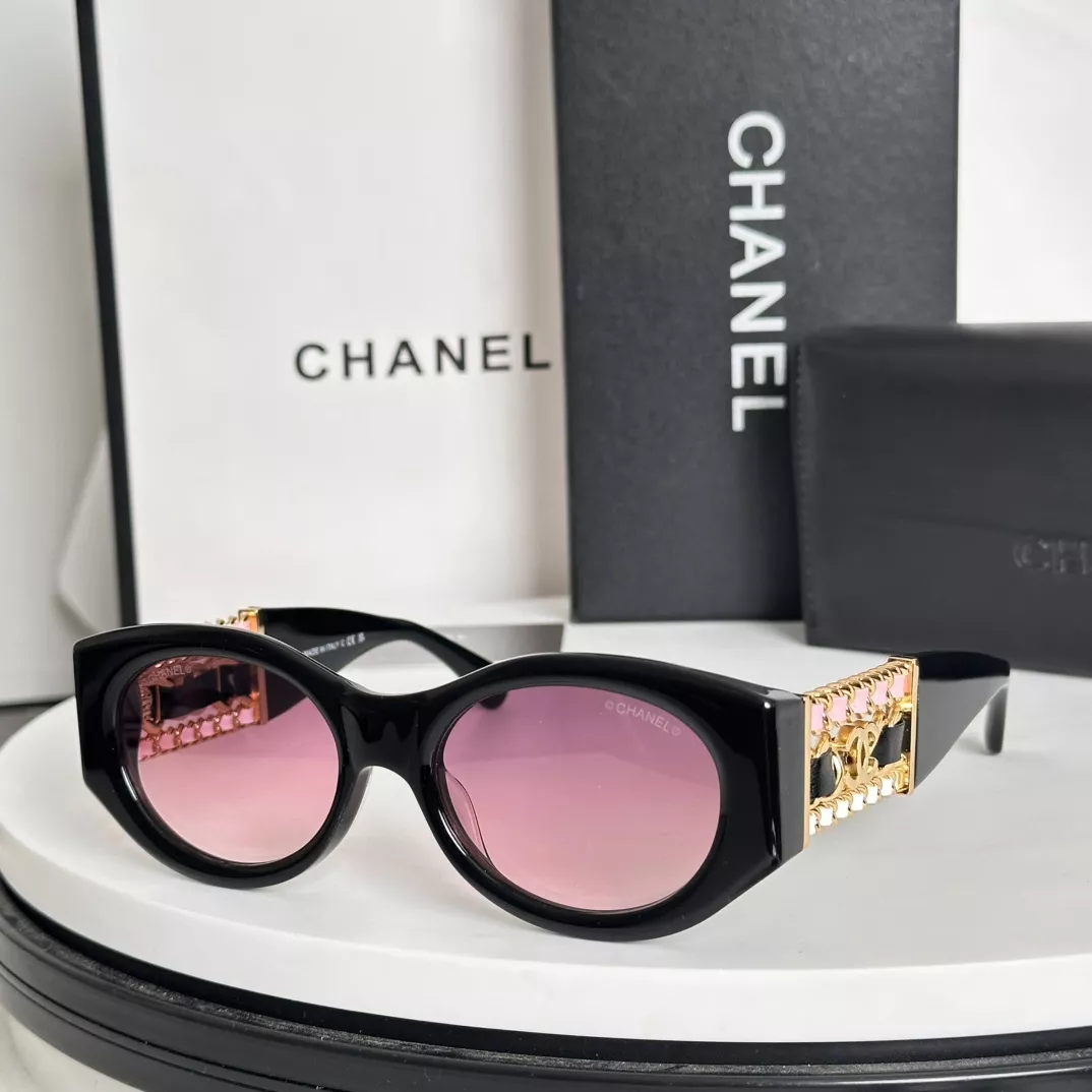 Chanel AAA Quality Sunglasses Bright 2252
