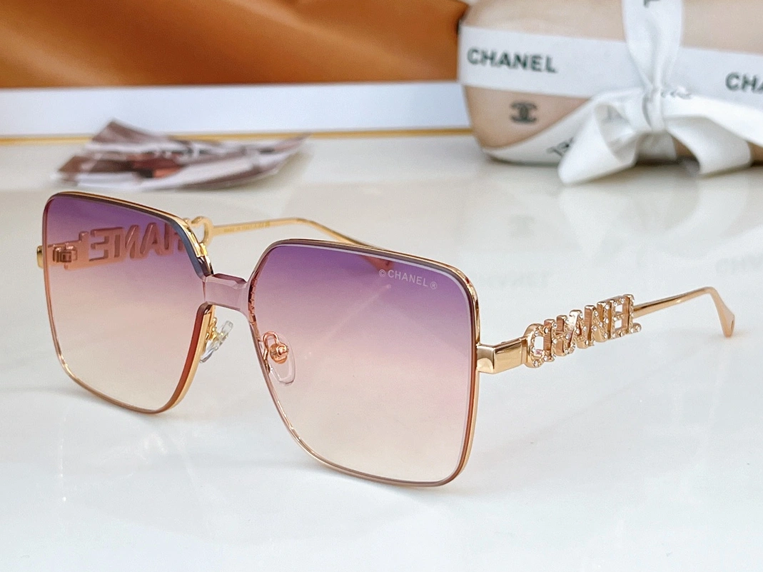 Chanel AAA Quality Sunglasses Bright 8830