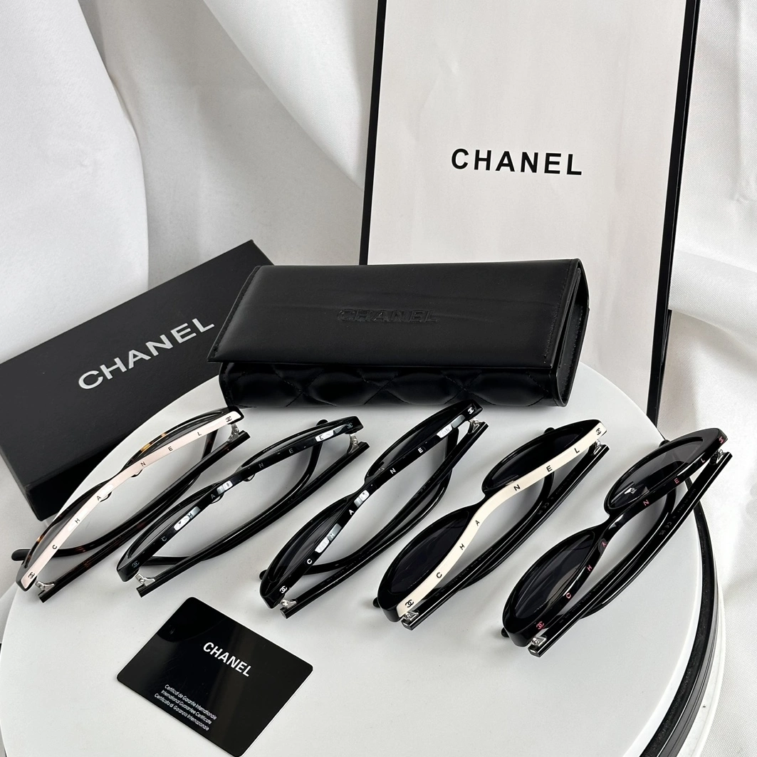 Chanel AAA Quality Sunglasses Comfortable 457