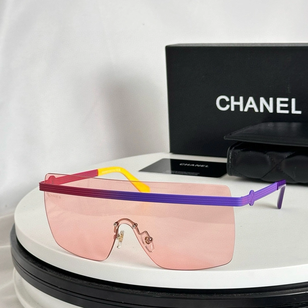 Chanel AAA Quality Sunglasses Comfortable 7442