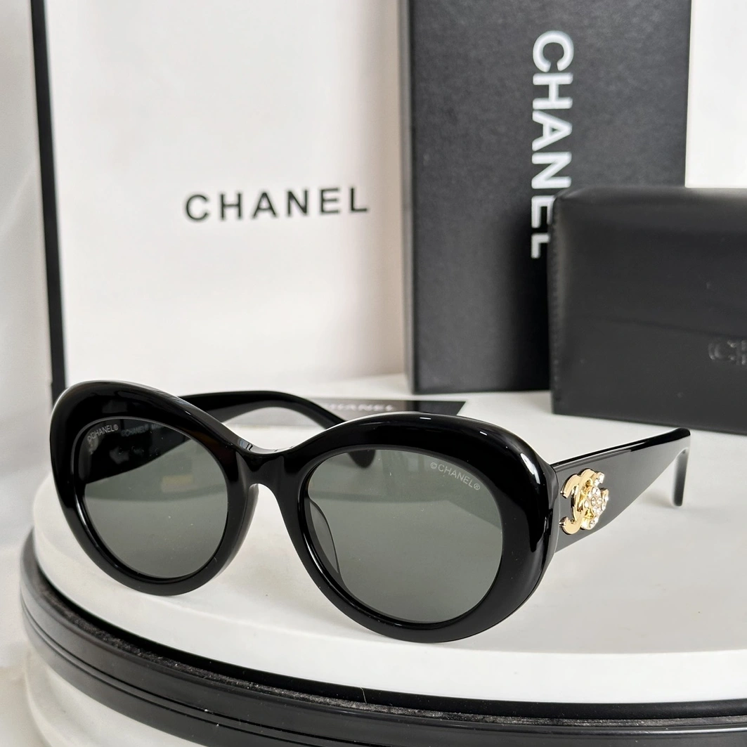 Chanel AAA Quality Sunglasses Compact 1216