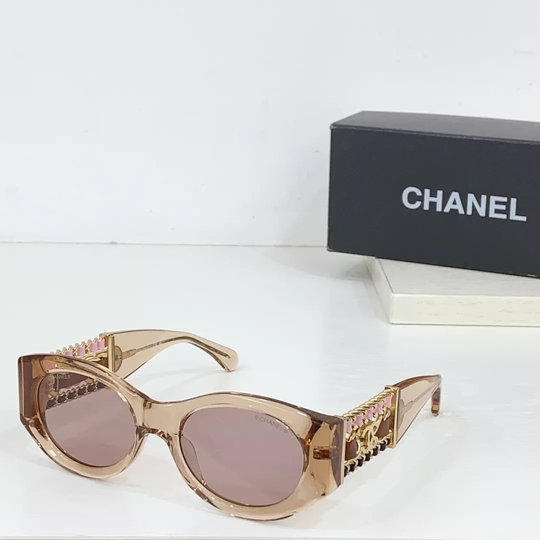 Chanel AAA Quality Sunglasses Compact 9816