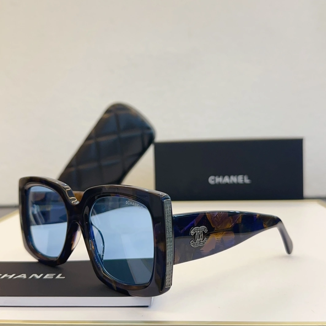 Chanel AAA Quality Sunglasses DailyWear 5358