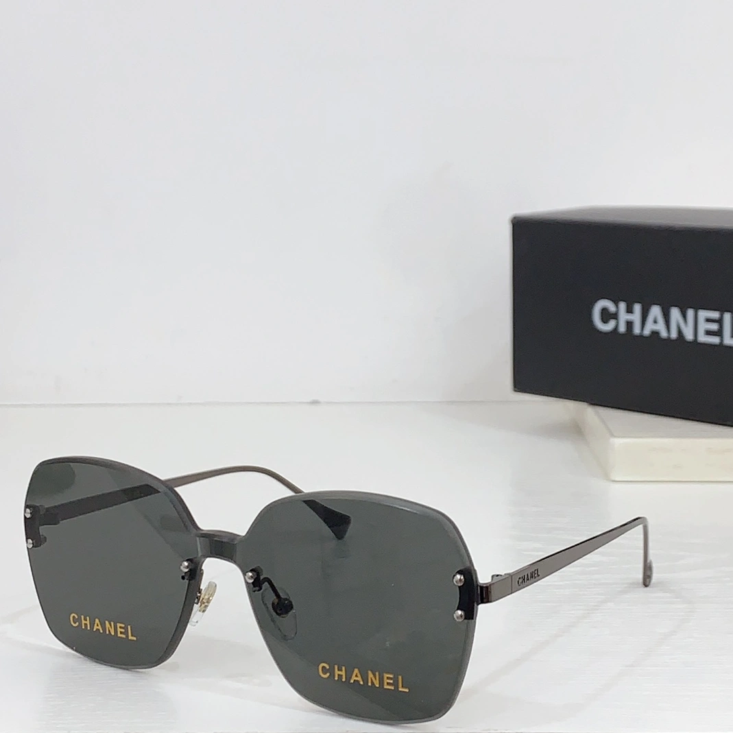 Chanel AAA Quality Sunglasses Durable 2205