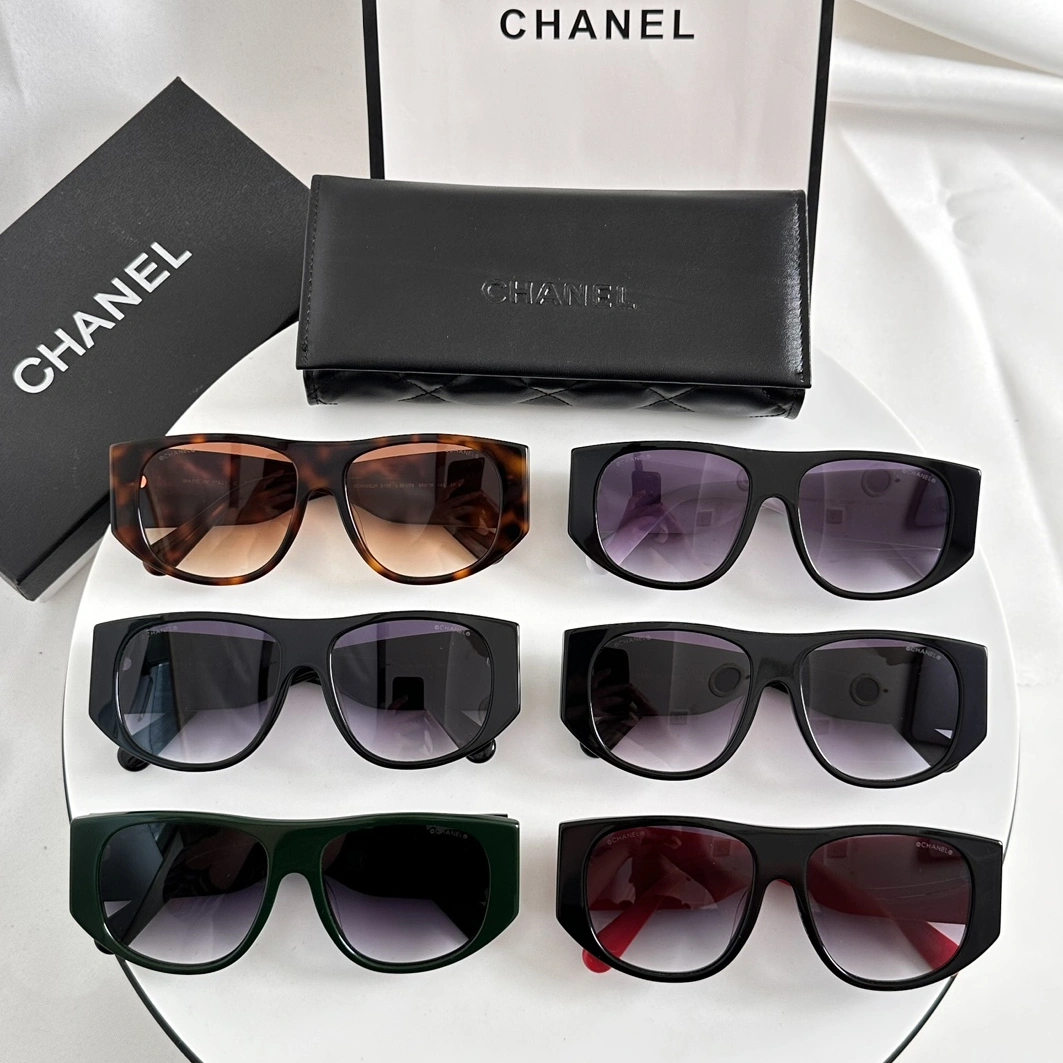 Chanel AAA Quality Sunglasses EasyMatch 1011