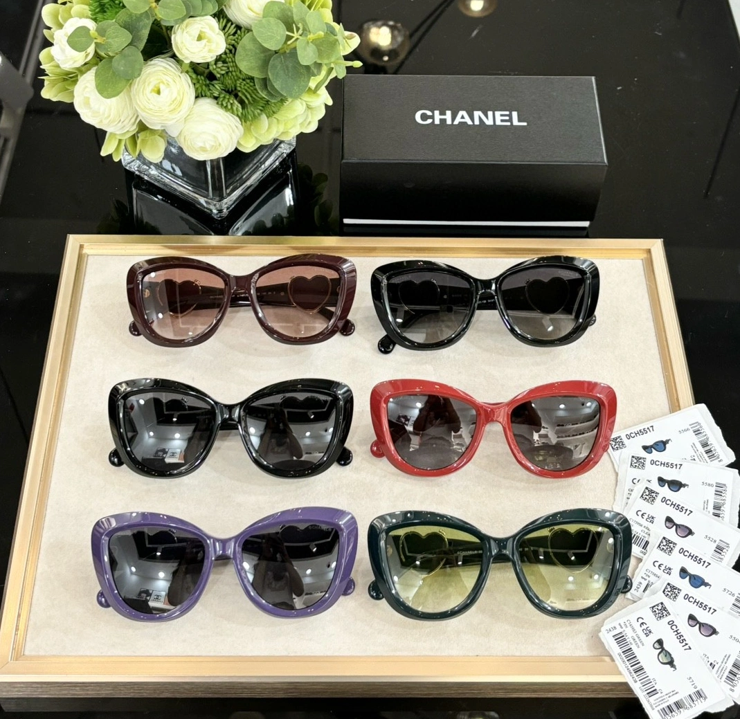 Chanel AAA Quality Sunglasses EasyMatch 7121