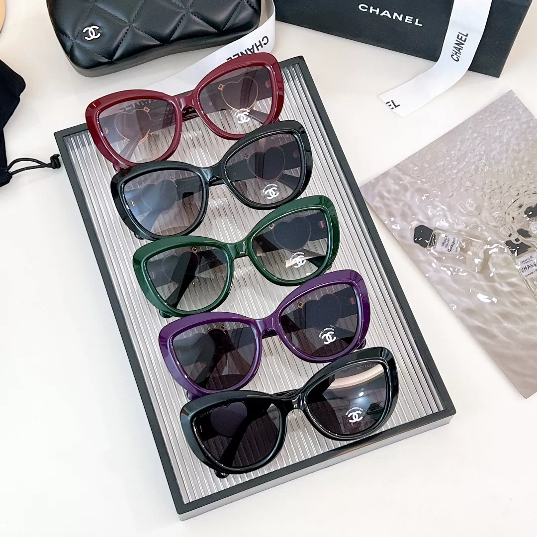 Chanel AAA Quality Sunglasses EasyMatch 9342