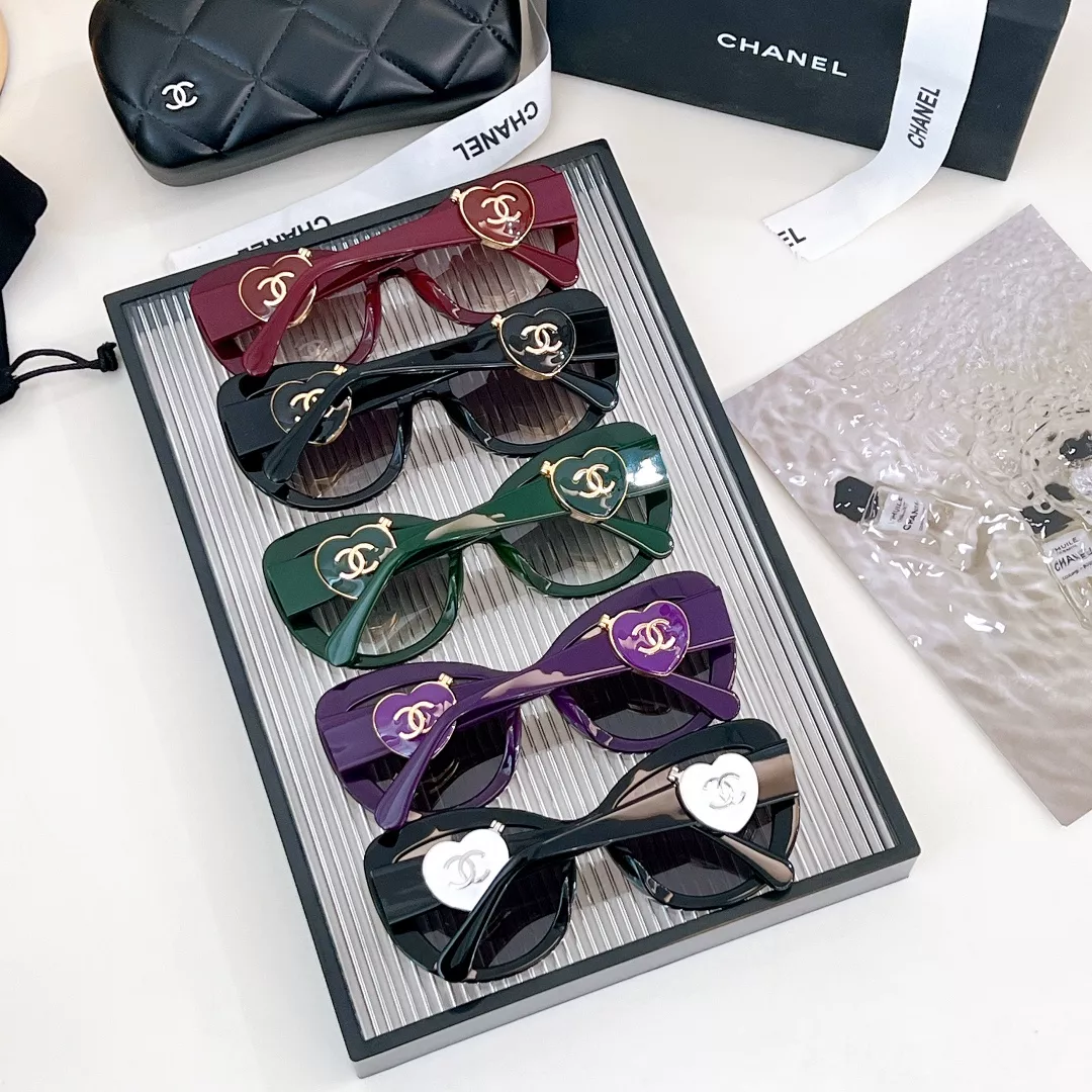 Chanel AAA Quality Sunglasses EasyMatch 9342