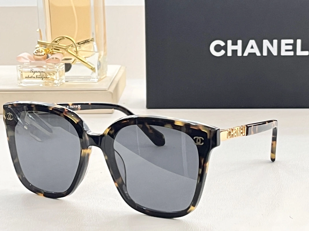 Chanel AAA Quality Sunglasses Efficient 2224