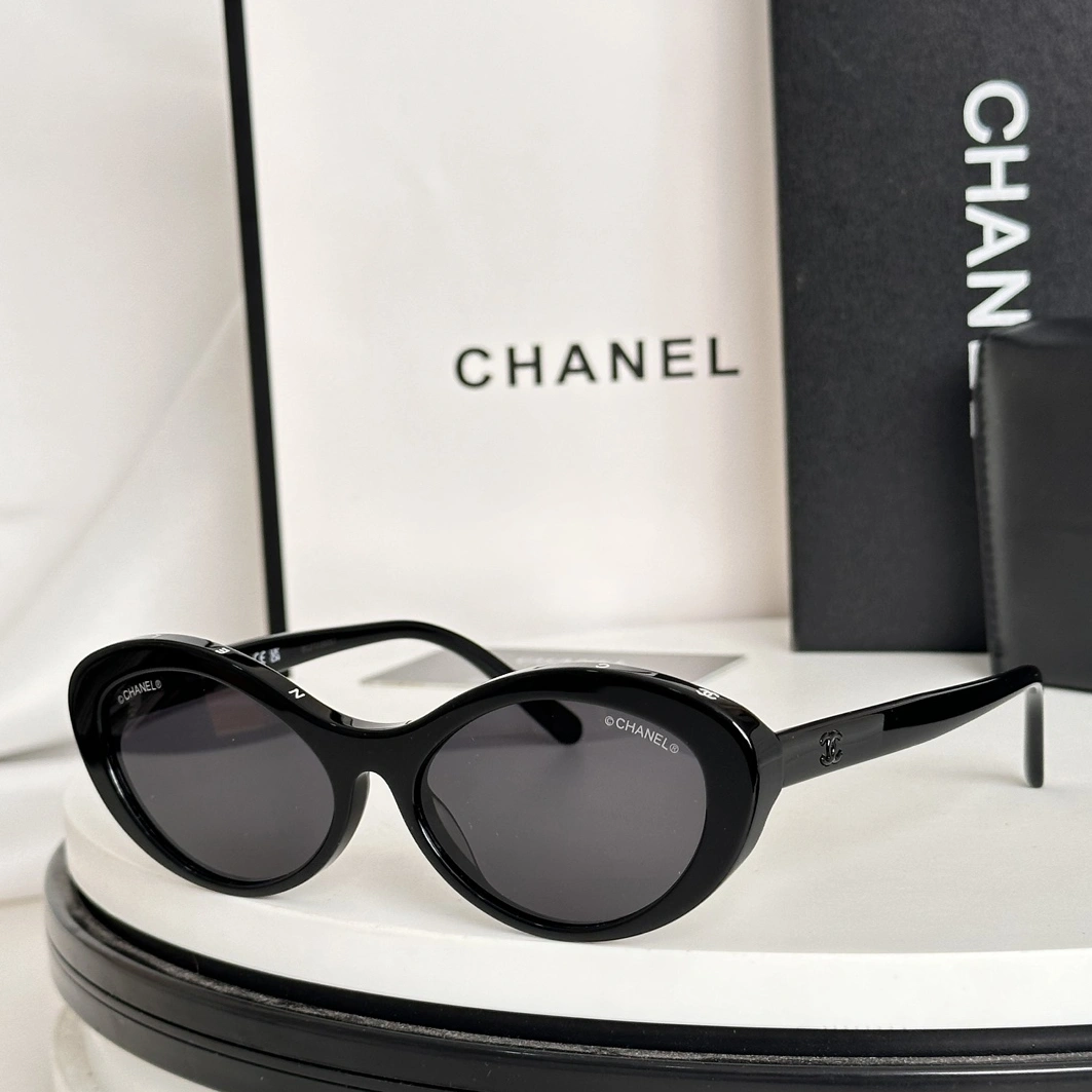 Chanel AAA Quality Sunglasses Elegant 4663
