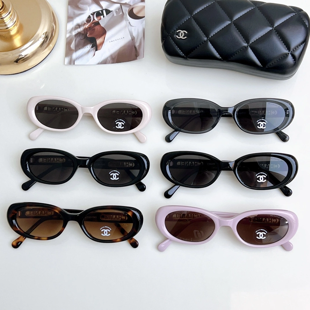 Chanel AAA Quality Sunglasses Fashionable 190