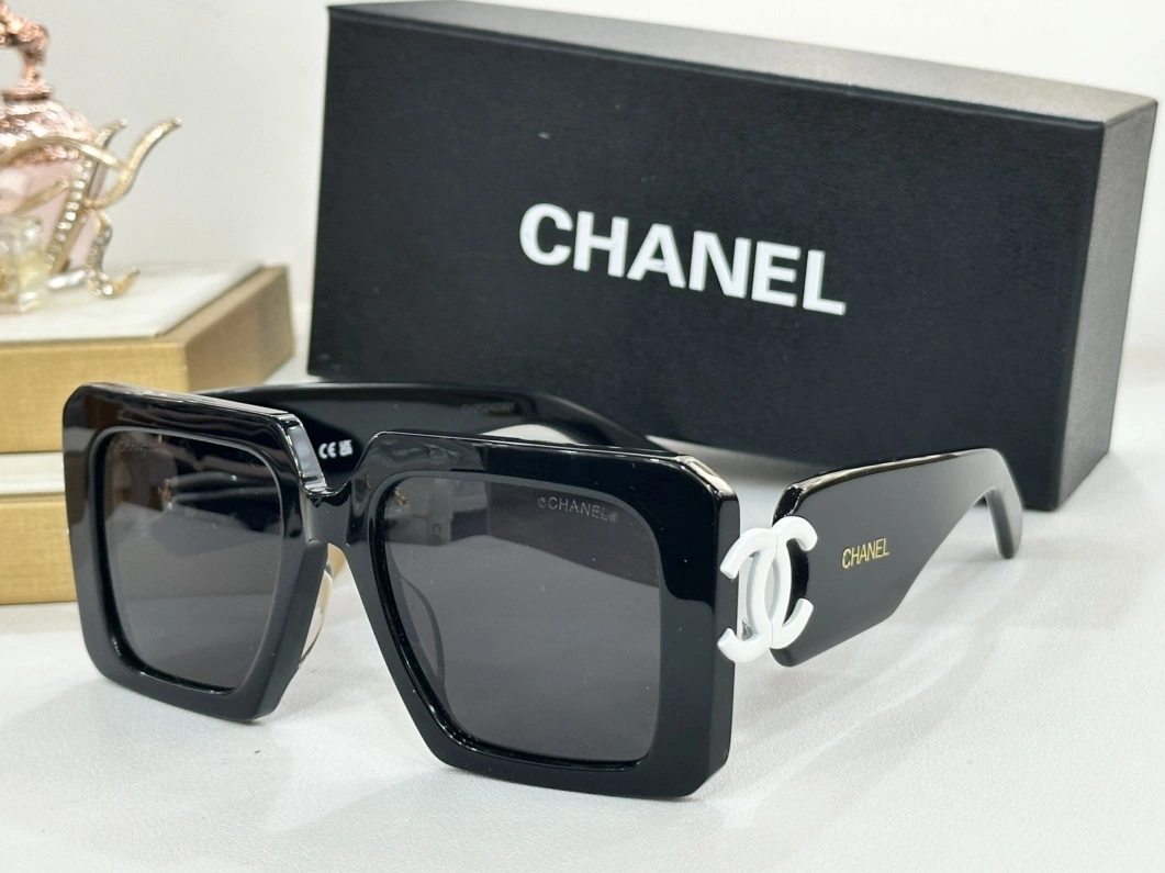 Chanel AAA Quality Sunglasses Fashionable 6837