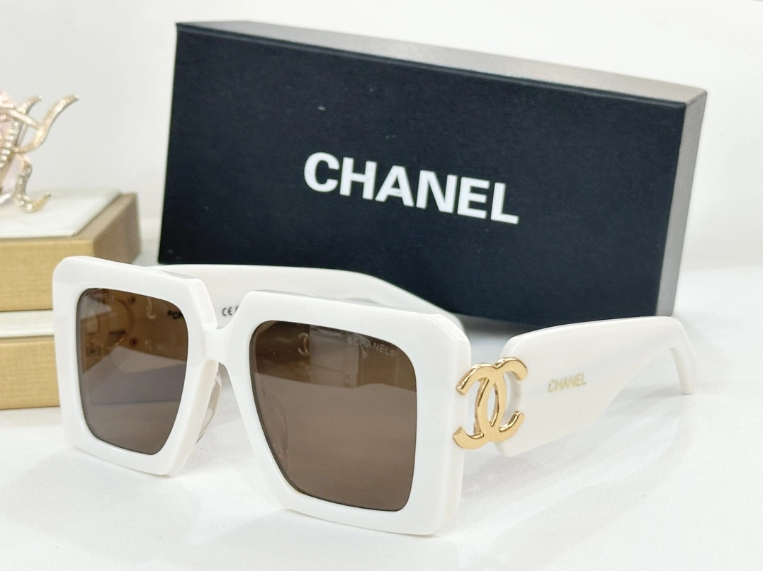 Chanel AAA Quality Sunglasses GoodFit 6725