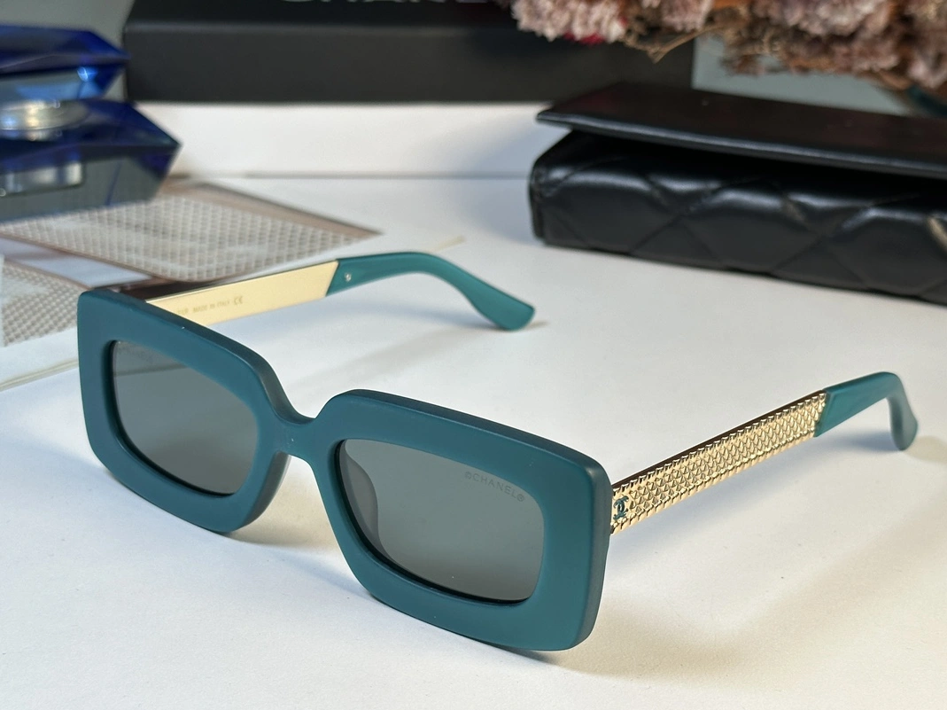 Chanel AAA Quality Sunglasses HighQuality 490