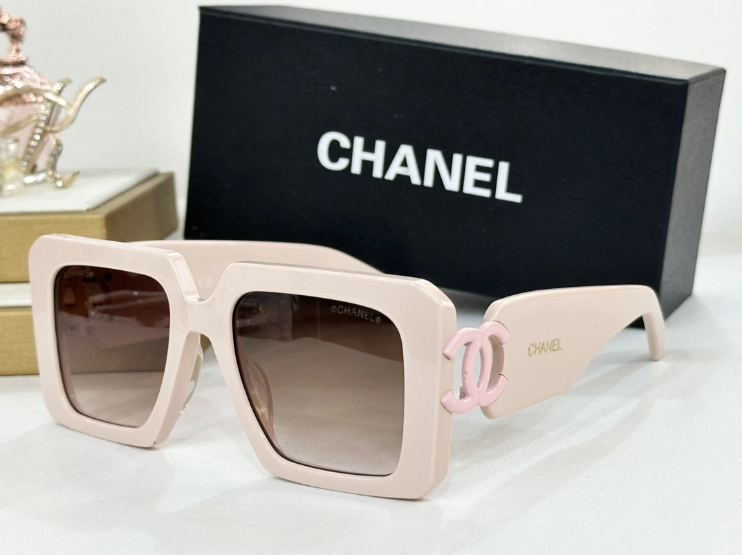 Chanel AAA Quality Sunglasses HighQuality 4985