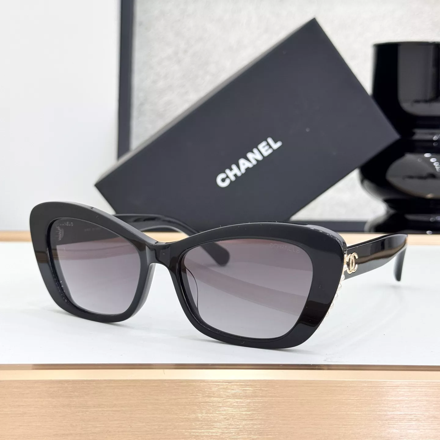 Chanel AAA Quality Sunglasses Lightweight 3445