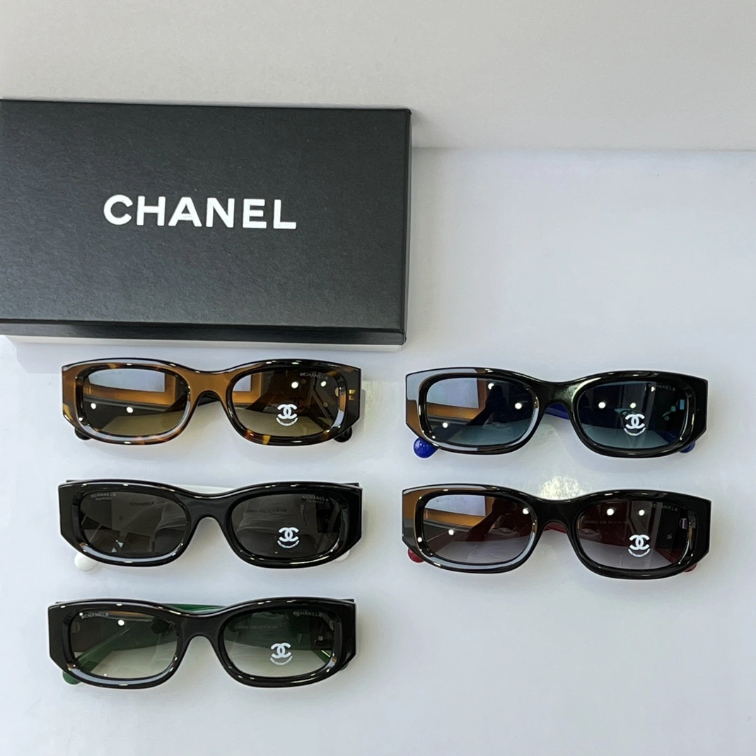 Chanel AAA Quality Sunglasses Minimalist 5015