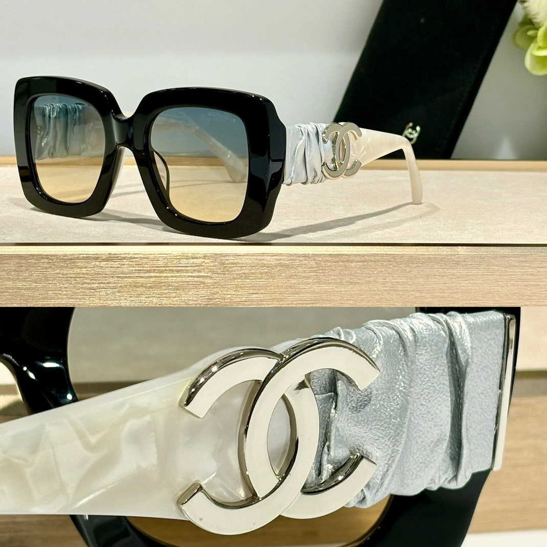 Chanel AAA Quality Sunglasses Modern 945