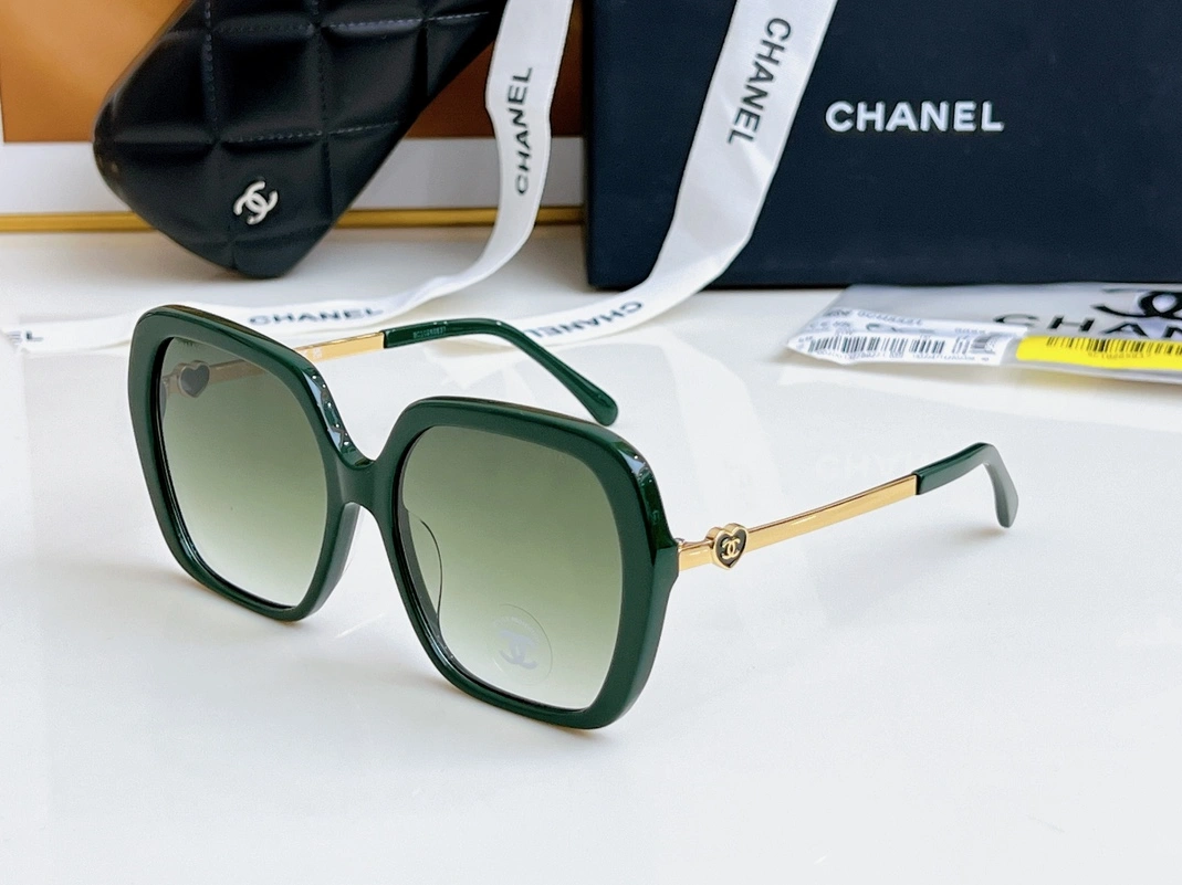 Chanel AAA Quality Sunglasses ModernLook 2666