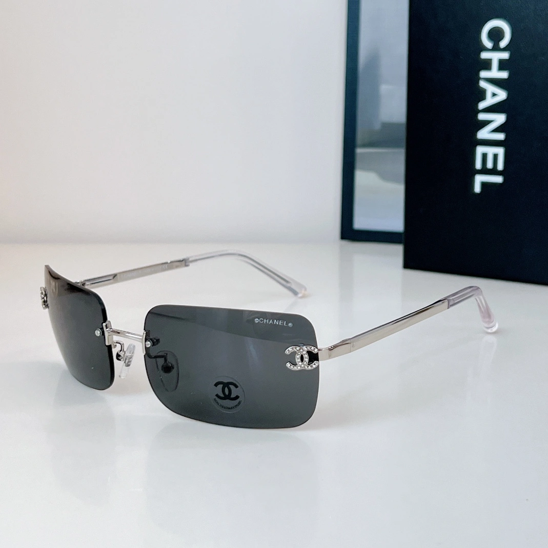Chanel AAA Quality Sunglasses Popular 8779