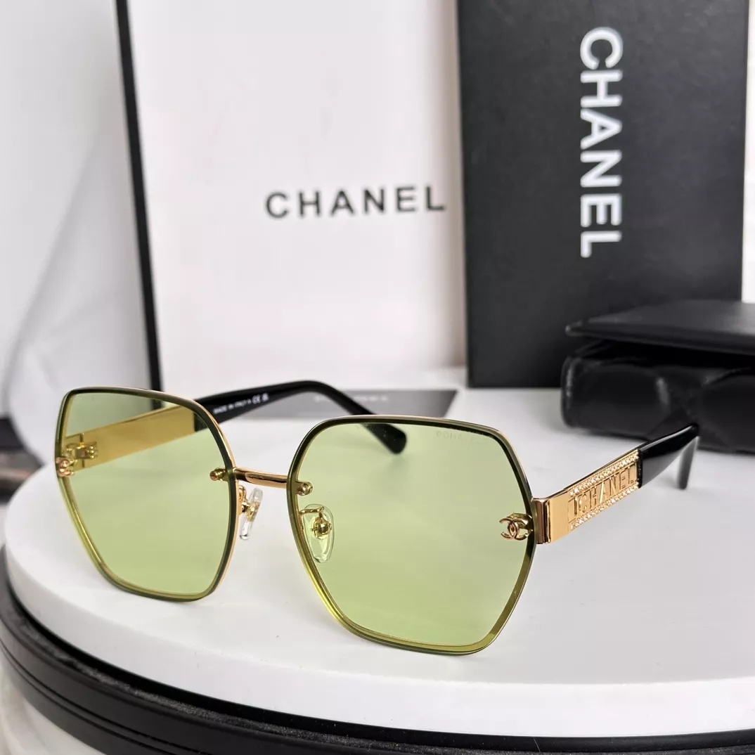Chanel AAA Quality Sunglasses Refined 8168