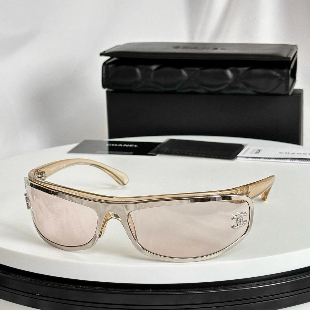 Chanel AAA Quality Sunglasses Refined 8754