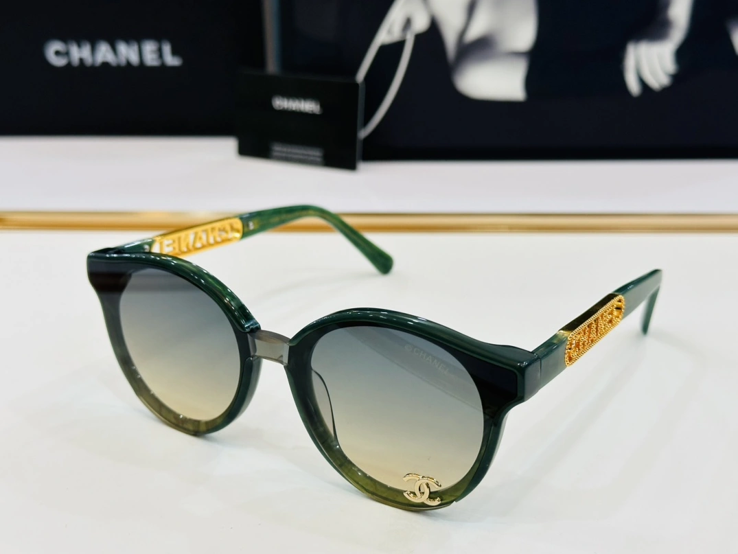 Chanel AAA Quality Sunglasses Resilient 253