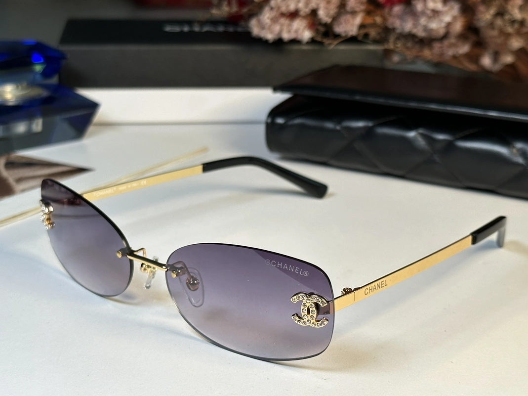 Chanel AAA Quality Sunglasses Resilient 6323