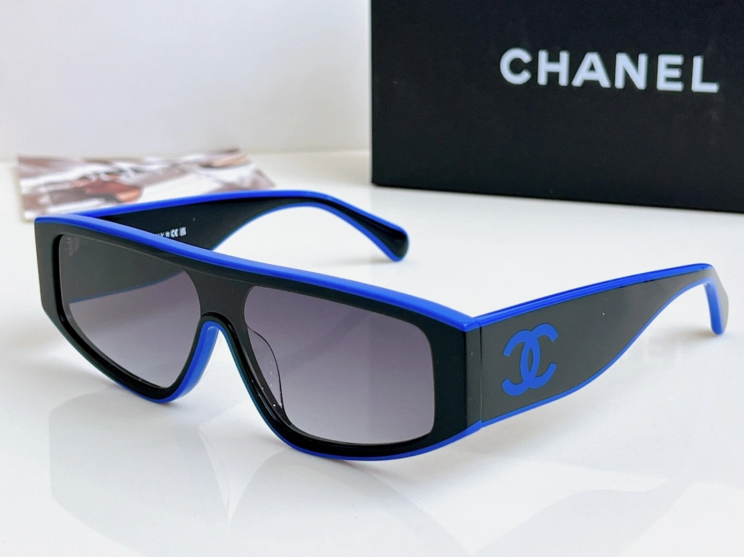 Chanel AAA Quality Sunglasses Sleek 8826
